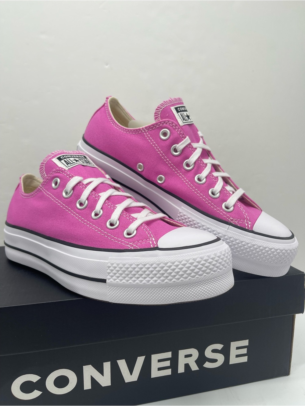 Converse CTAS Lift Ox Platform Sneakers Shocking Orchid White Black A16104F NWT - Picture 6 of 16